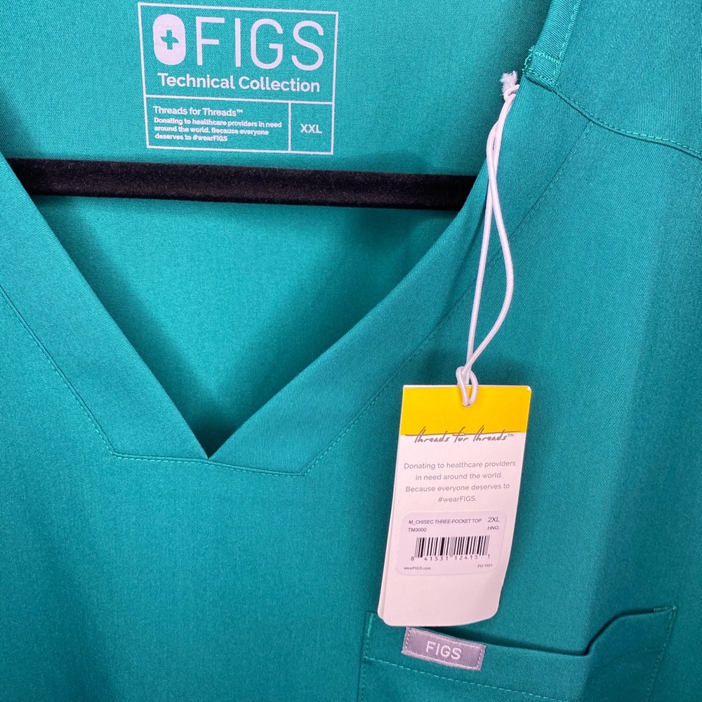 Figs Hunter Green 3 Pocket Scrub Top